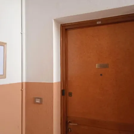 La Casa Di Lucia Апартаменты *